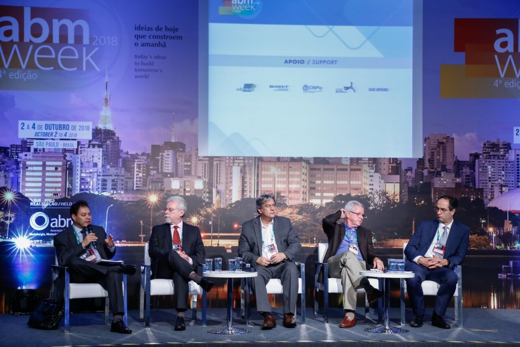 Modais e grandes usuários de transportes discutem sistema logístico do país