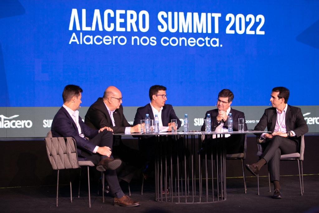 Alacero Summit 2022 reuniu grandes nomes da siderurgia para debater sustentabilidade