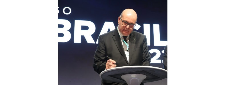 CEO da ArcelorMittal toma posse como presidente do Instituto Aço Brasil