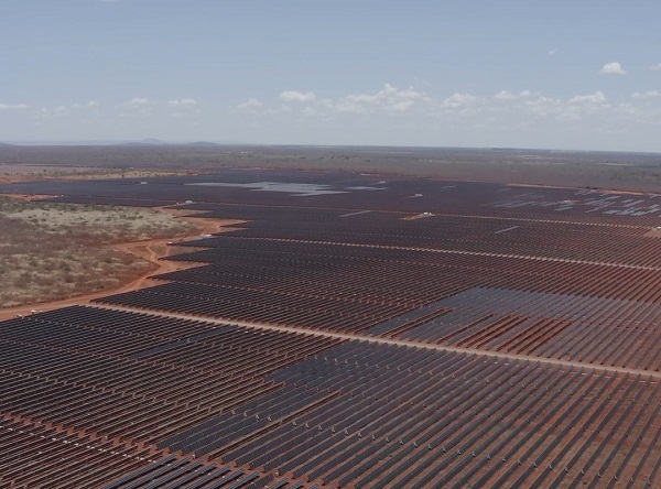 Vale inicia projeto de geração de energia solar