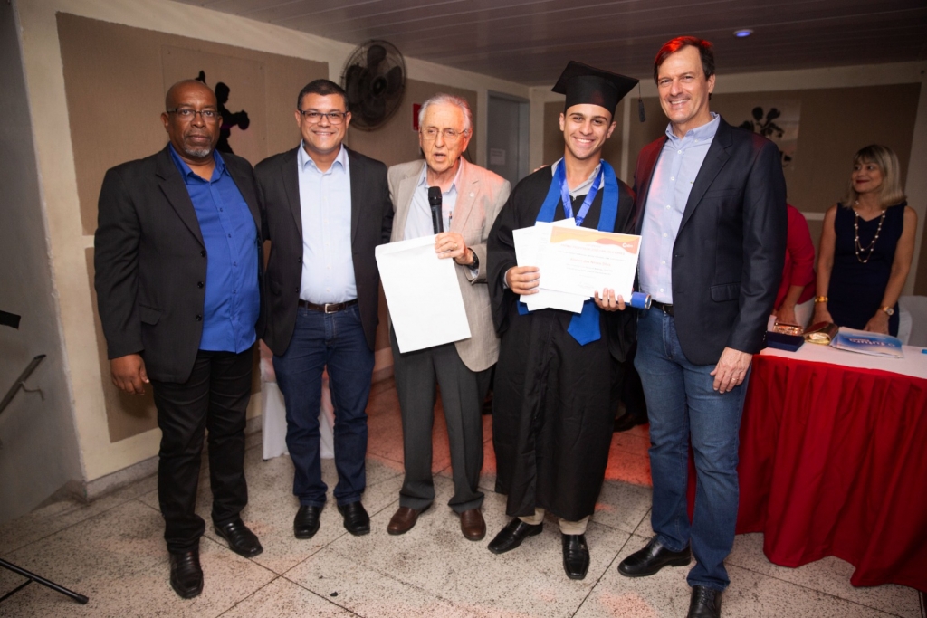 ABM premia melhores formandos de Cursos Técnicos de Metalurgia pelo 5º ano consecutivo
