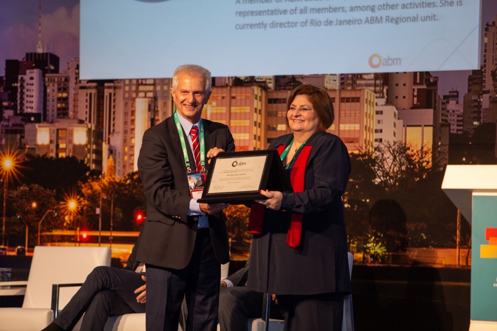 Com auditório lotado e homenagem inédita, ABM WEEK 2018 começa em SP