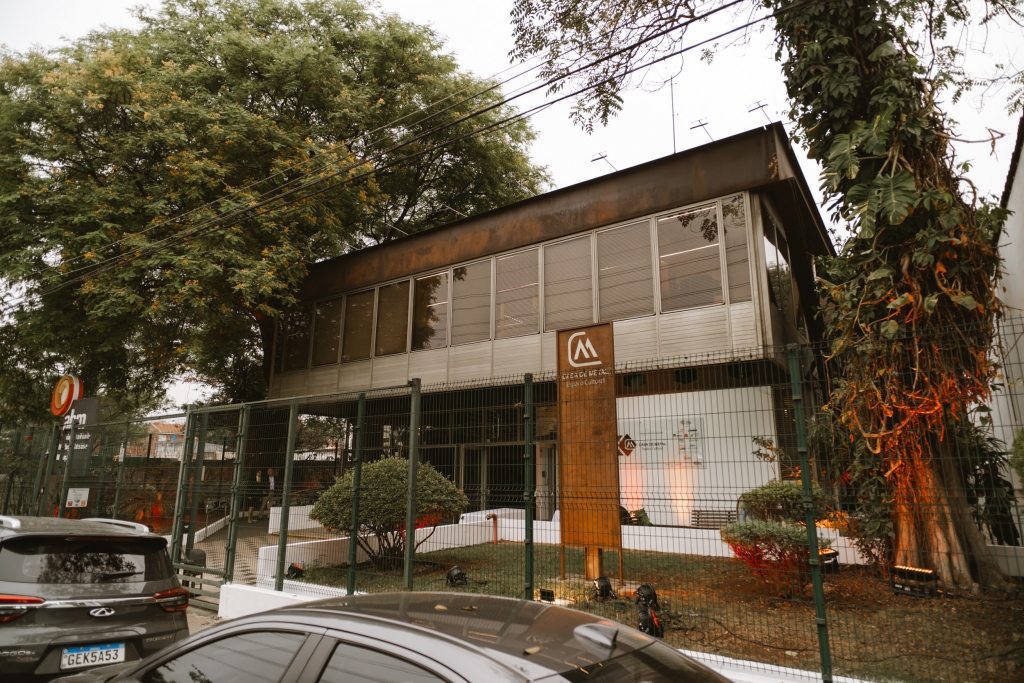 ABM inaugura estúdio e espaços modernos em celebração aos 80 anos