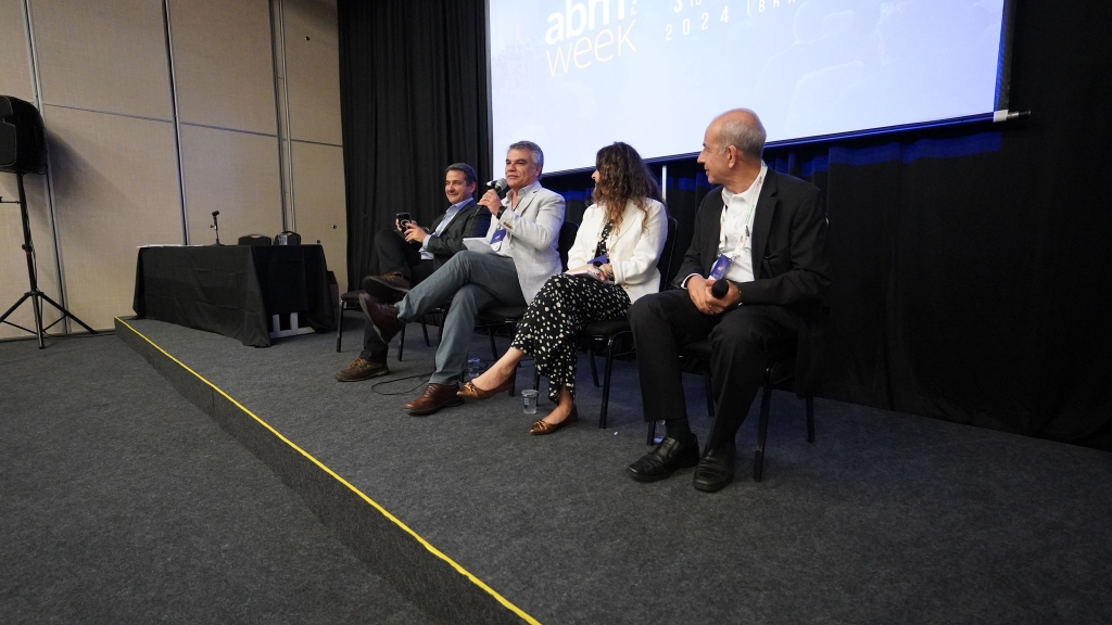 ABM Week 2024: Mesa-redonda destrincha o papel da Inteligência Artificial na Mineração brasileira