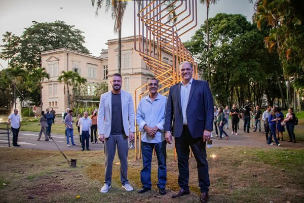 Gerdau doa obra de arte para Minas Gerais