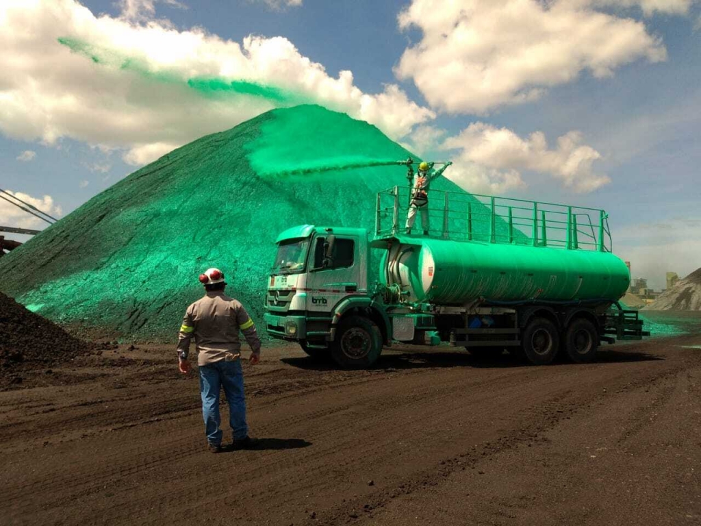 Ternium investe em produto que impede arraste de carvão pelo vento