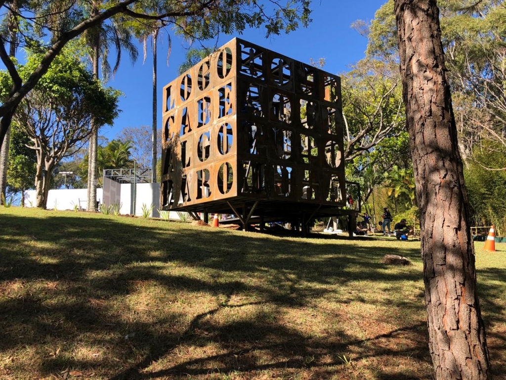 ArcelorMittal leva poesia e aço à CasaCor Minas 2019